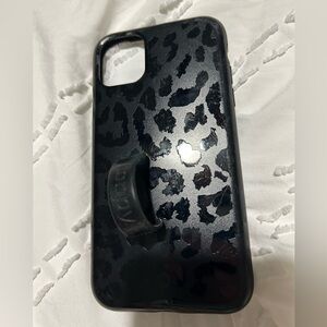 Bundle 💕 iPhone fits both 11/XR loopy case & hot pink case